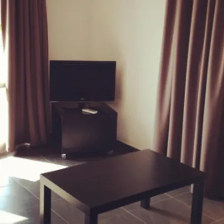 Marina Di Favona Favone