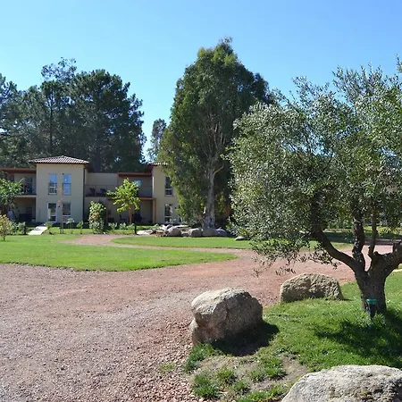 Marina Di Favona Favone